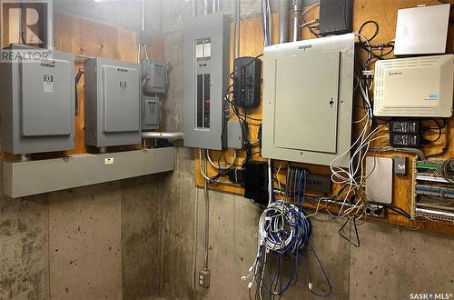 215 Chaplin Street W, Swift Current, SK 