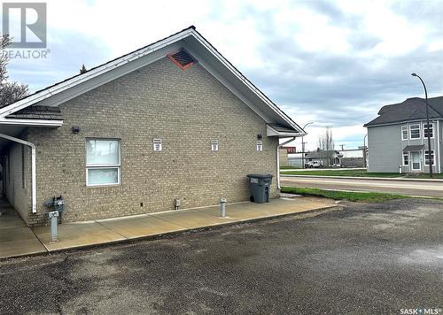 215 Chaplin Street W, Swift Current, SK 