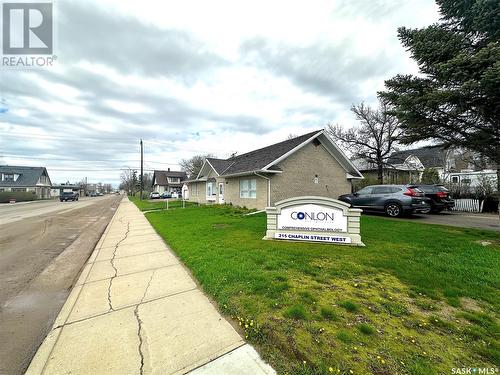 215 Chaplin Street W, Swift Current, SK 
