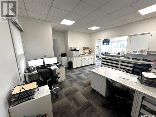 215 Chaplin Street W, Swift Current, SK 