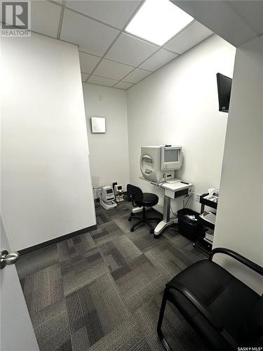 215 Chaplin Street W, Swift Current, SK 