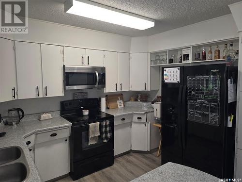 212 8Th Street E, Wynyard, SK - Indoor