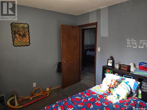 212 8Th Street E, Wynyard, SK - Indoor Photo Showing Bedroom