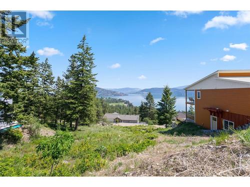 10485 Columbia Way, Kelowna, BC 