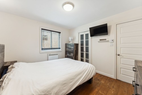 Chambre à coucher principale - 1 Rue Gaudord, Lac-Brome, QC - Indoor Photo Showing Bedroom