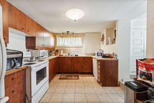 Logement - 1 Rue Gaudord, Lac-Brome, QC - Indoor Photo Showing Kitchen With Double Sink