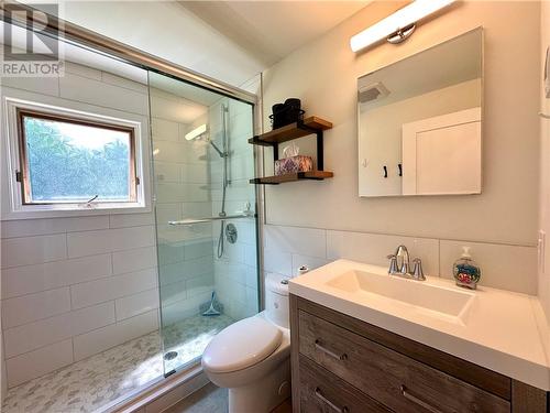 11927 Highway 540, Gore Bay, Manitoulin Island, ON - Indoor Photo Showing Bathroom