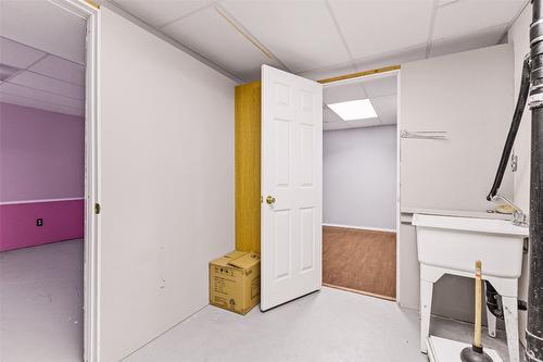 1416 Alder Street, Creston, BC - Indoor