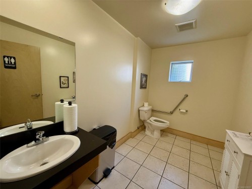 5,6,7-10030 Resthaven Dr, Sidney, BC 