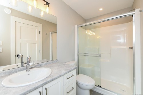 B-2315 Mcdonald Rd, Comox, BC - Indoor Photo Showing Bathroom