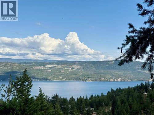 90 Crown Crescent, Vernon, BC 
