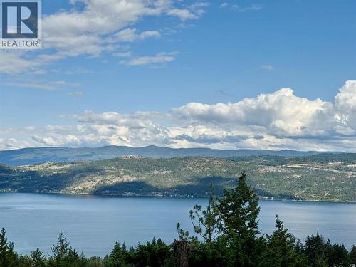 Facing East, you will see every sunrise. - 90 Crown Crescent, Vernon, BC 