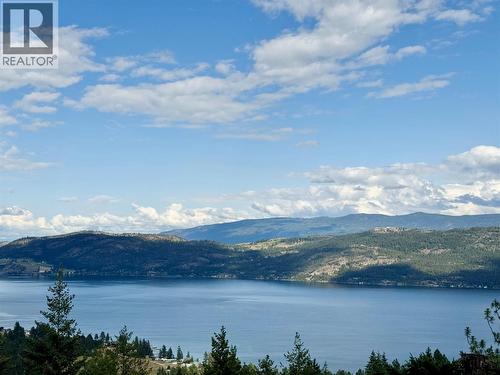 90 Crown Crescent, Vernon, BC 