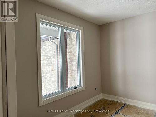 964 Bogdanovic Way, Huron-Kinloss, ON - Indoor Photo Showing Other Room
