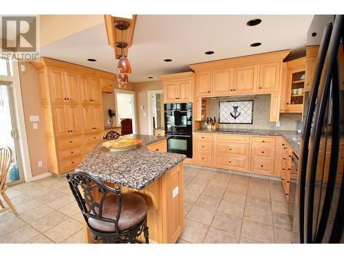 9003 Cherry Lane, Coldstream, BC - Indoor Photo Showing Kitchen