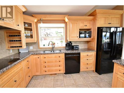 9003 Cherry Lane, Coldstream, BC - Indoor Photo Showing Kitchen With Double Sink