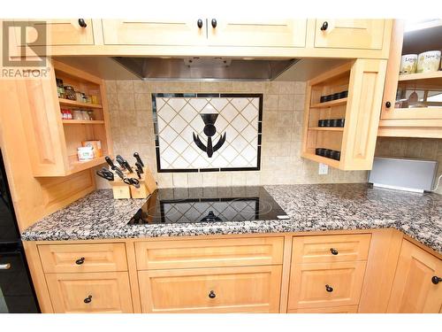 Cooktop - 9003 Cherry Lane, Coldstream, BC - Indoor Photo Showing Kitchen