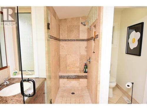 Custom tiled walk in shower - 9003 Cherry Lane, Coldstream, BC - Indoor Photo Showing Bathroom
