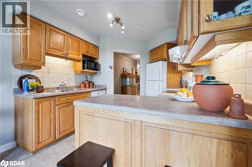 71 Bayberry Drive Unit# 112, Guelph, ON - Indoor Photo Showing Kitchen With Double Sink