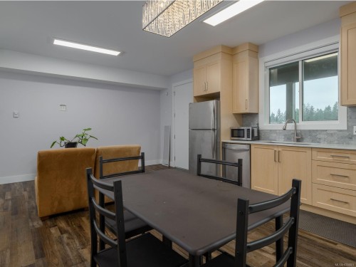 5814 Linley Valley Dr, Nanaimo, BC 