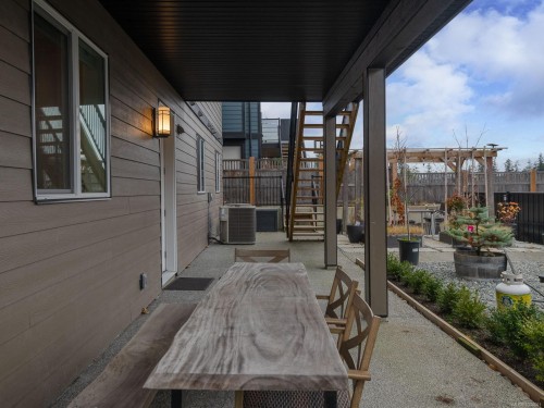 5814 Linley Valley Dr, Nanaimo, BC 