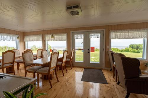 Salle à manger - 475 Route De La Grande-Alliance, Baie-Sainte-Catherine, QC - Indoor Photo Showing Dining Room