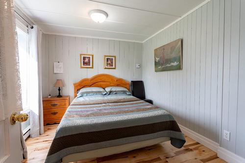 Chambre à coucher - 475 Route De La Grande-Alliance, Baie-Sainte-Catherine, QC - Indoor Photo Showing Bedroom