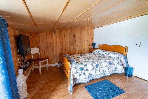 Chambre à coucher - 475 Route De La Grande-Alliance, Baie-Sainte-Catherine, QC - Indoor Photo Showing Bedroom