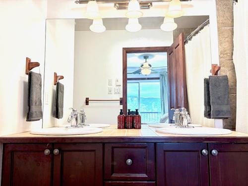 Ensuite bathroom - 8-240 Rue Du Mont-Plaisant, Mont-Tremblant, QC - Indoor Photo Showing Bathroom