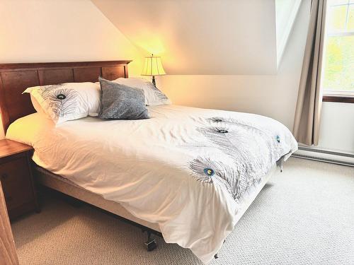 Bedroom - 8-240 Rue Du Mont-Plaisant, Mont-Tremblant, QC - Indoor Photo Showing Bedroom