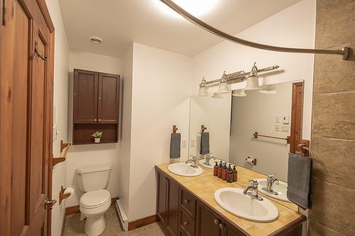 Bathroom - 8-240 Rue Du Mont-Plaisant, Mont-Tremblant, QC - Indoor Photo Showing Bathroom