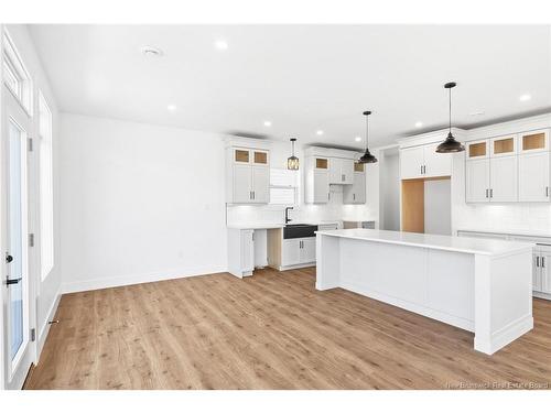 735 Hillcrest Dr, Fredericton, NB 