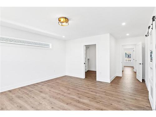 735 Hillcrest Dr, Fredericton, NB 