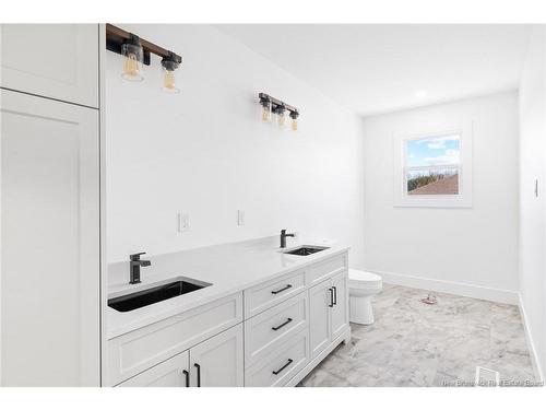 735 Hillcrest Dr, Fredericton, NB 