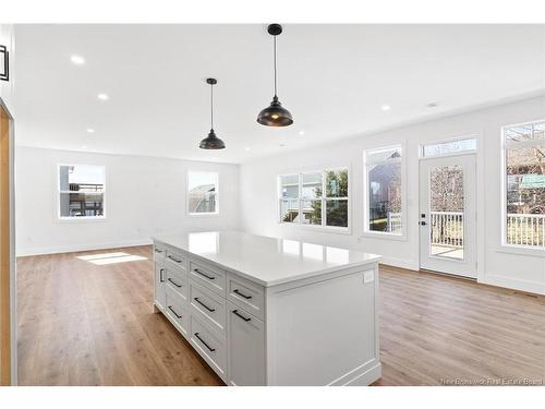 735 Hillcrest Dr, Fredericton, NB 