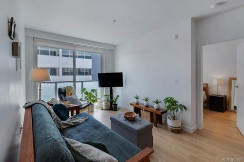 418-1115 Johnson St, Victoria, BC - Indoor