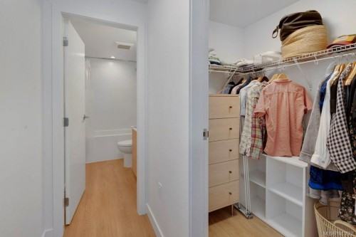 418-1115 Johnson St, Victoria, BC - Indoor With Storage