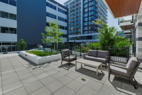 418-1115 Johnson St, Victoria, BC - Outdoor