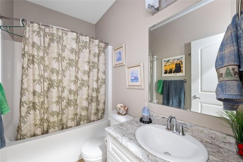 19-3205 Gibbins Rd, Duncan, BC 