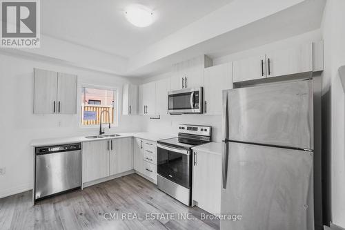 79 Gateland Drive, Barrie, ON - Indoor Photo Showing Kitchen With Double Sink