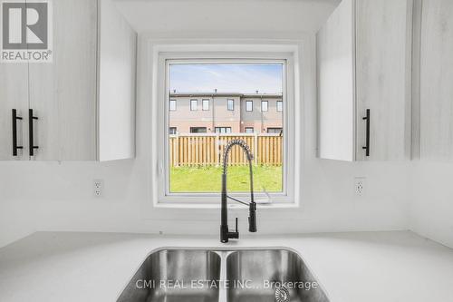 79 Gateland Drive, Barrie, ON - Indoor Photo Showing Kitchen With Double Sink