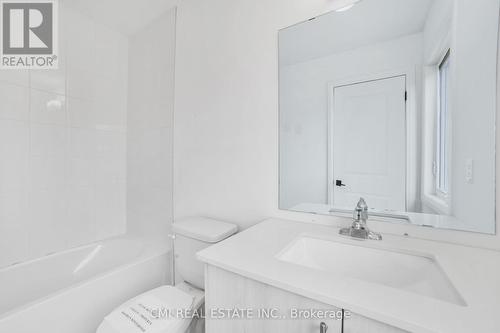 79 Gateland Drive, Barrie, ON - Indoor Photo Showing Bathroom