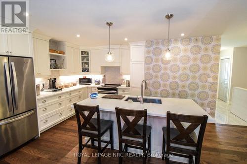 12 - 2684 Mewburn Road, Niagara Falls (Casey), ON - Indoor Photo Showing Kitchen With Stainless Steel Kitchen With Upgraded Kitchen