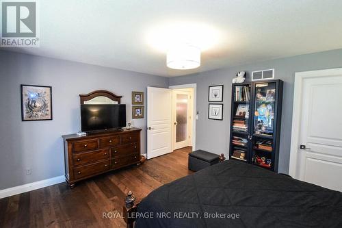 Walk in closet - 12 - 2684 Mewburn Road, Niagara Falls (Casey), ON - Indoor