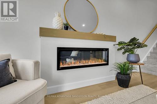 193 Bowman Drive, Middlesex Centre (Ilderton), ON - Indoor Photo Showing Living Room With Fireplace