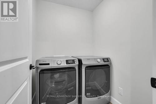193 Bowman Drive, Middlesex Centre (Ilderton), ON - Indoor Photo Showing Laundry Room