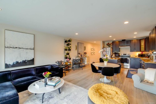 1-2623 5Th Ave, Port Alberni, BC - Indoor Photo Showing Living Room