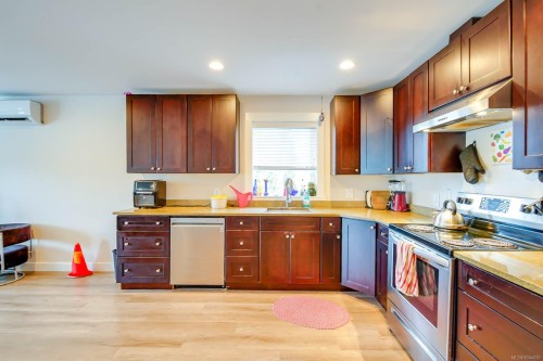 2-2623 5Th Ave, Port Alberni, BC - Indoor Photo Showing Kitchen