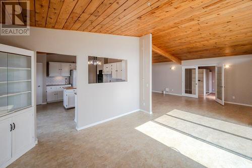 6602 Nighthawk Drive, Osoyoos, BC - Indoor Photo Showing Other Room