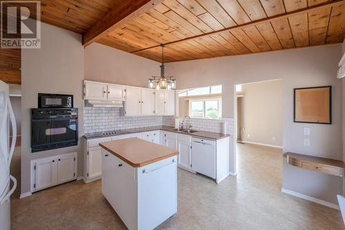 6602 Nighthawk Drive, Osoyoos, BC - Indoor Photo Showing Kitchen With Double Sink